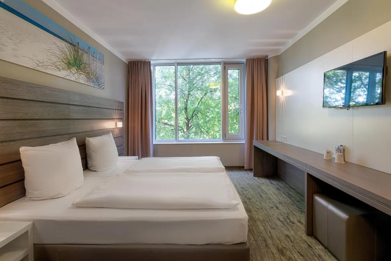 Tulip Inn Muenchen Messe contacts